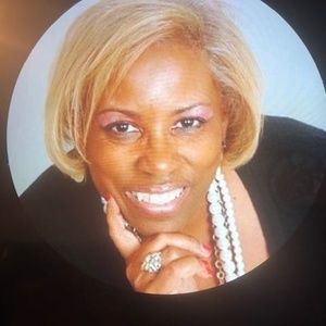 Meet your Posher, Earlinda